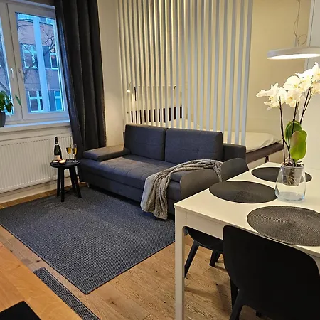 Urban Apartments Studio No 3A, Free Private Parking, Self Check-In Chorzów Exterior foto